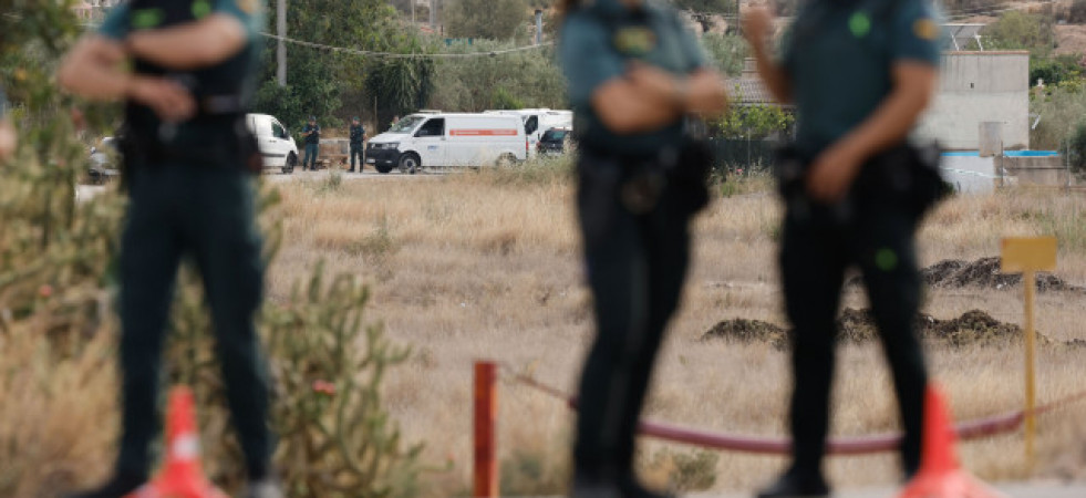 Un hombre mata a su mujer y al hijo de ella en Valencia y después se suicida