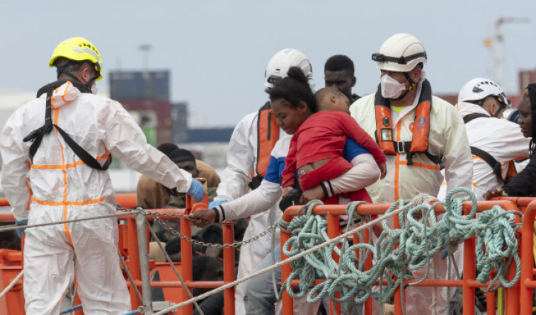 Canarias exige el reparto solidario urgente de los menores migrantes