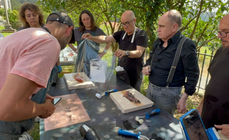 Trece alumnos asistieron a un taller de grabado 