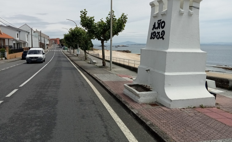 Ribeira destina 240.000 euros a la regeneración del borde litoral de la playa de Os Mosqueiros y Fonte Seca