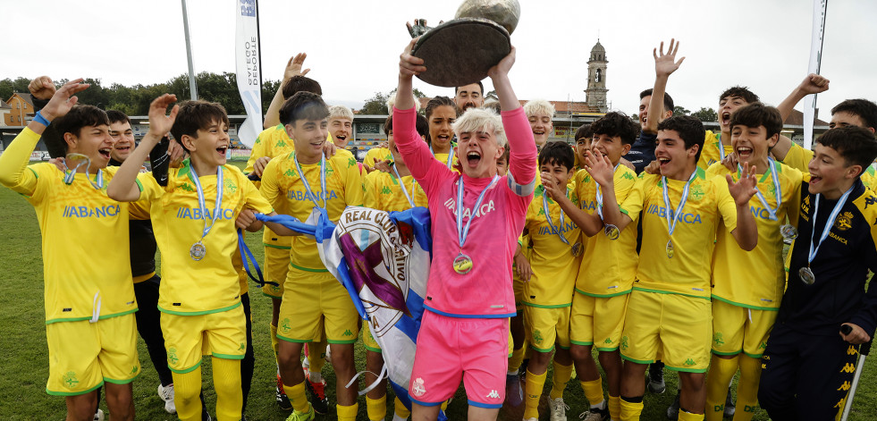 El Deportivo se lleva la Copa Ribadumia Infantil