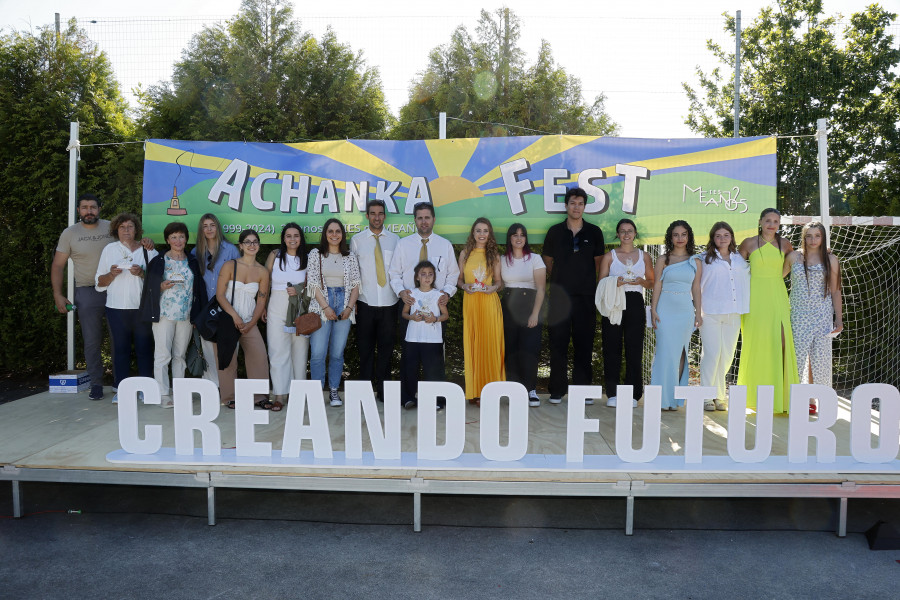 El IES de Meaño celebra sus 25 años “creando futuro” con premios a antiguos alumnos