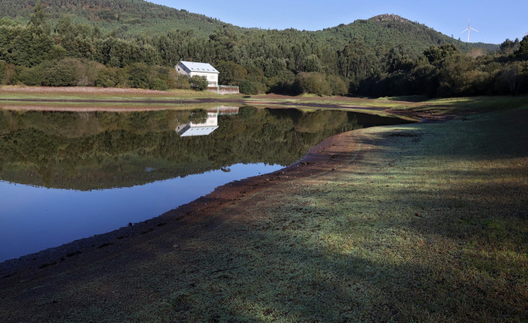 La Xunta adjudica por 236.000 euros el mantenimiento y explotación del embalse de O Con