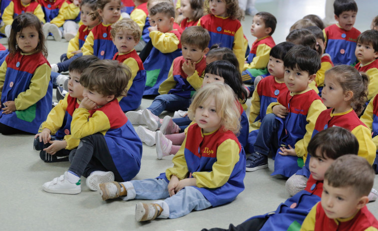 Ravella aprueba el aumento a 21.000 euros de las ayudas a la escolarización infantil