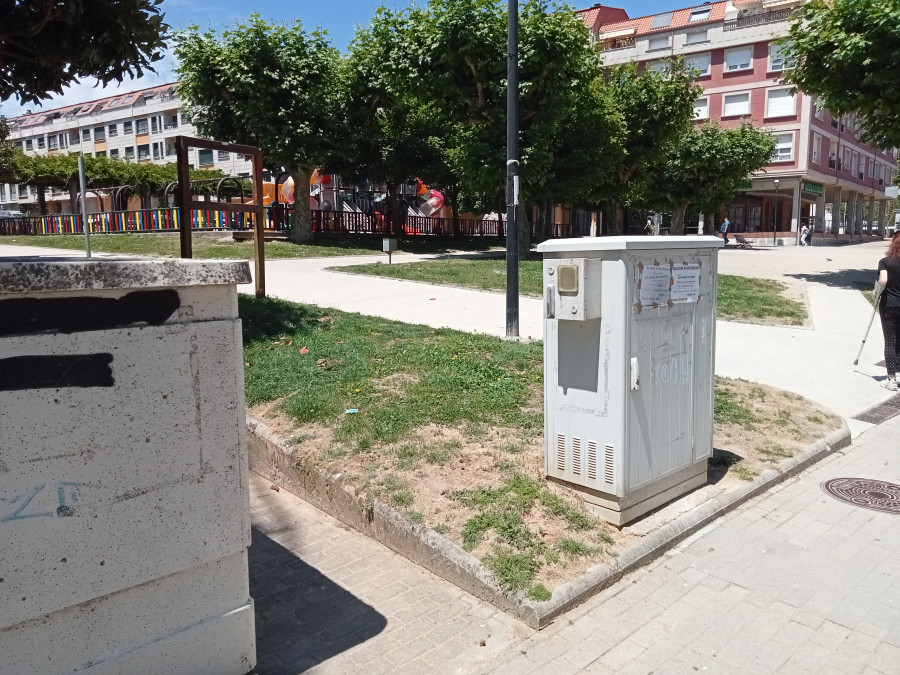 Abesadas y Bandourrío son los barrios elegidos por el Ayuntamiento de Ribeira para instalar dos aseos públicos ecoeficientes