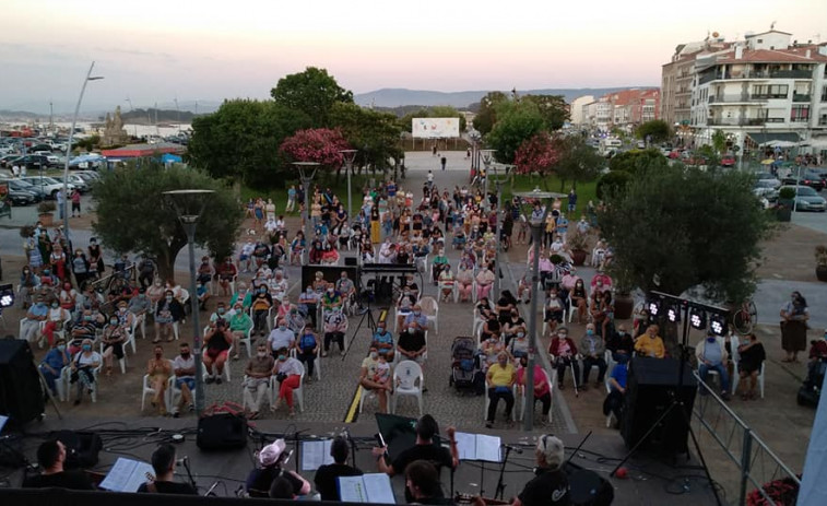 Arroba de Viño da el pistoletazo de salida a los “Xoves Musicais” de O Grove