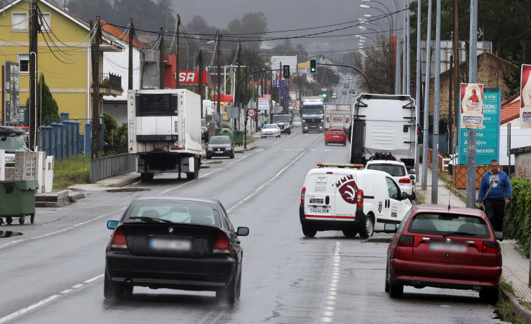 Herido un ciclista que chocó contra el cartel de una gasolinera en Rubiáns