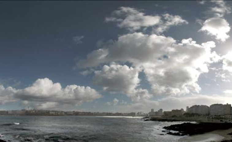 Cielos parcialmente nubosos y subida de temperaturas el lunes en Galicia