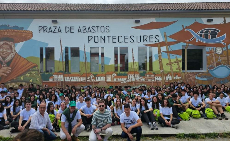 Los 200 jóvenes de toda España de la Ruta Quetzal conocen los atractivos de O Salnés y Ulla-Umia