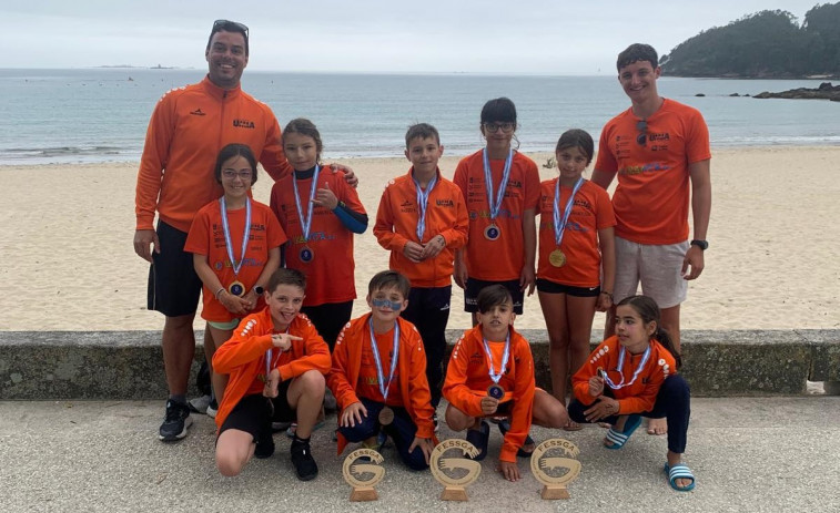 El Acuático Umia acaba la temporada como campeón alevín e infantil