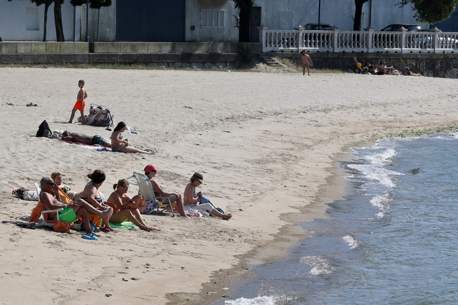 Vilagarcía vuelve a pedir cambios en el sistema de avisos de vertidos en la playa