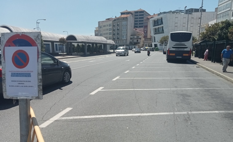 Ribeira ganará 24 plazas de aparcamiento en zona azul cerca del mercado con la apertura del nuevo apeadero de autobuses