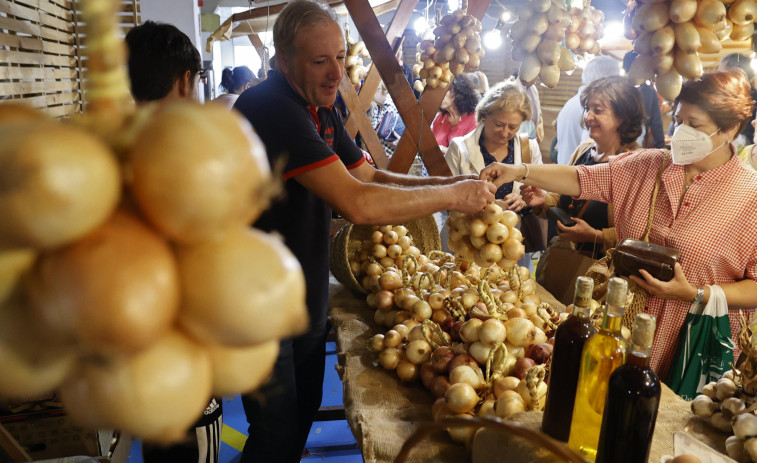 Los vecinos de Sanxenxo escogerán, por primera vez, a las próximas Cebolas de Ouro