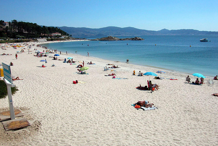 Se habilita un acceso temporal en la playa Area de Agra en Sanxenxo por las obras