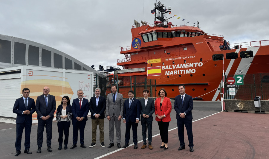 Presentado en Las Palmas de Gran Canaria el remolcador de Salvamento Marítimo que recuerda a las "Heroínas de Sálvora"