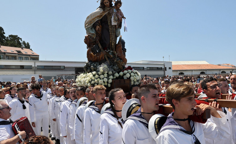 A Illa honrará al Carmen con su tradicional procesión marítimo terrestre y cuatro verbenas