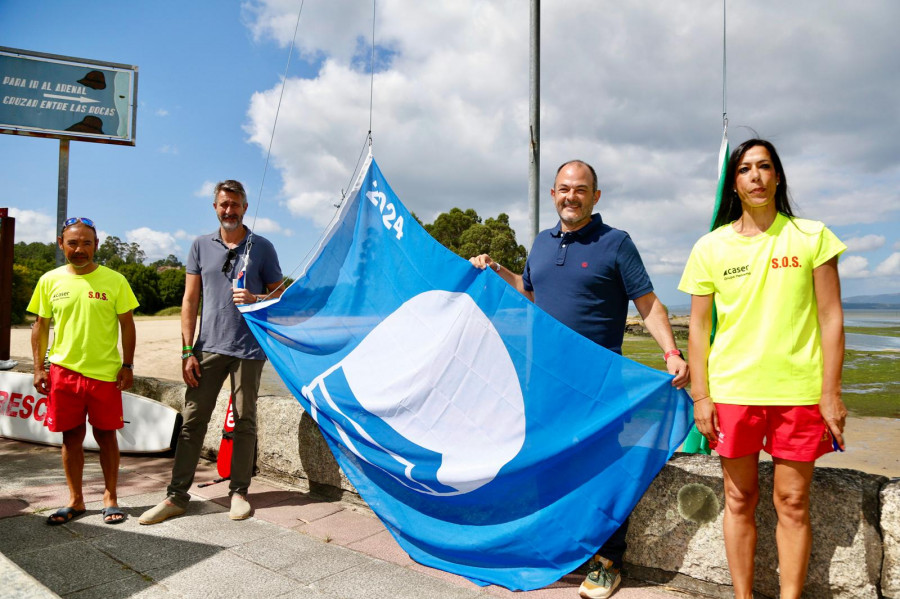 La bandera azul no lucirá en la playa de A Compostela hasta que terminen las obras del cadillo