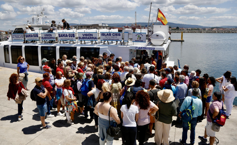 Más de medio millar de personas remontan el Ulla para conmemorar la Traslatio