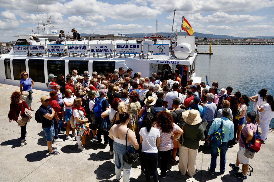 Más de medio millar de personas remontan el Ulla para conmemorar la Traslatio