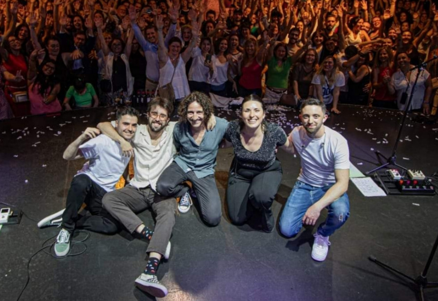 Rianxo inicia hoy las Festas do Carme y Taragoña tomarán el relevo con Panorama, París de Noia y el tributo a La Oreja de Van Gogh