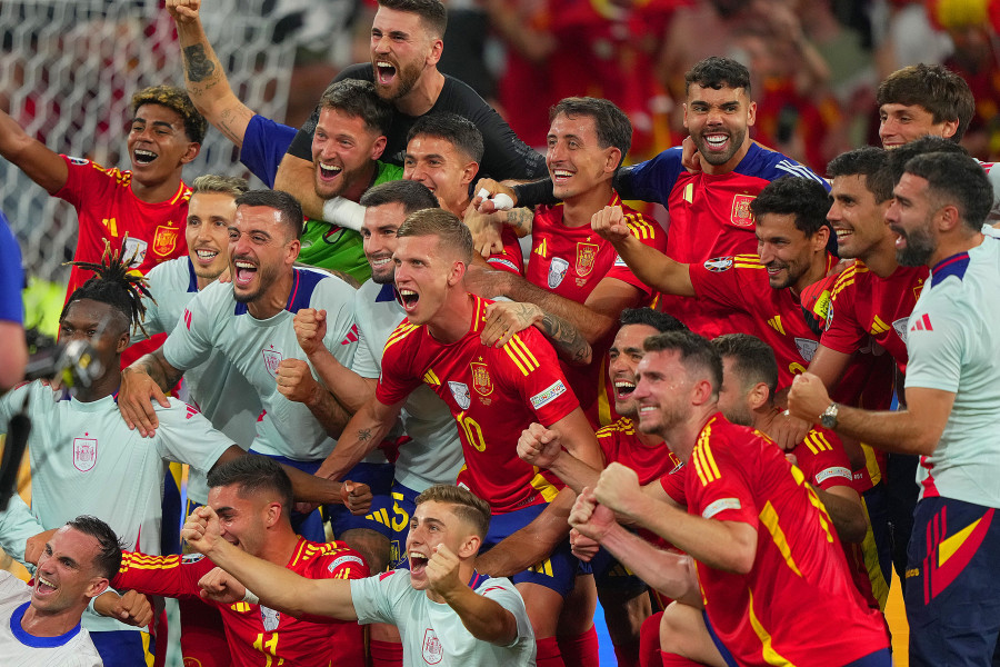 La previsión de lluvia traslada la pantalla gigante para ver la final de la Eurocopa a la Peixería