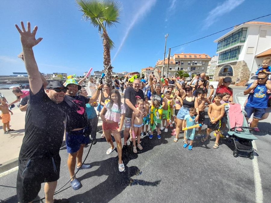 Aguiño inicia hoy sus celebraciones en honor al Carmen con hinchables, fiesta de la espuma y una sesión DJ con Mateo Abelleira