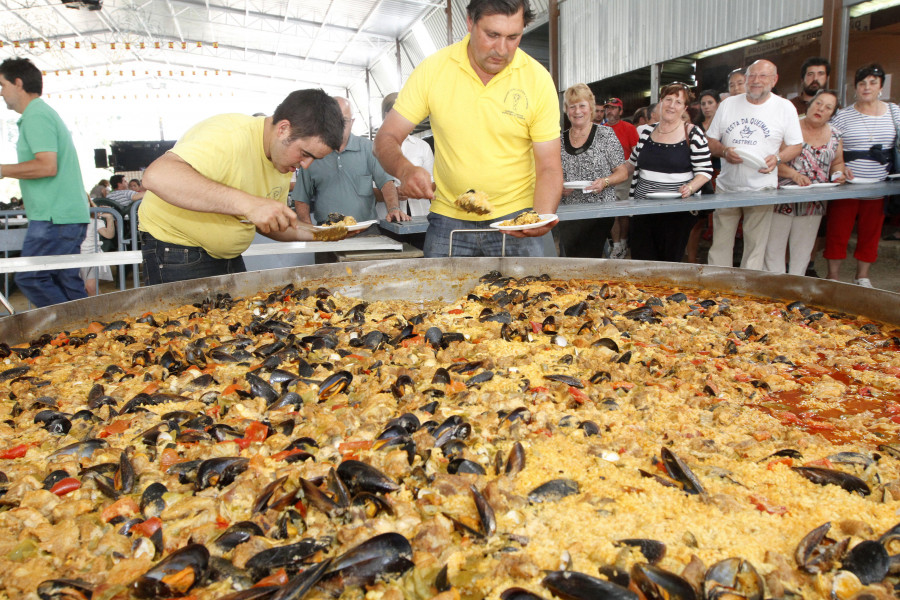 Castrelo celebra su XV Festa da Paella con un menú de 15 euros y animación musical