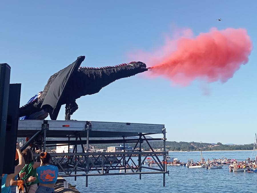 Reportaje | Los dragones se imponen en el “Voo sen motor” dorneiro en Ribeira