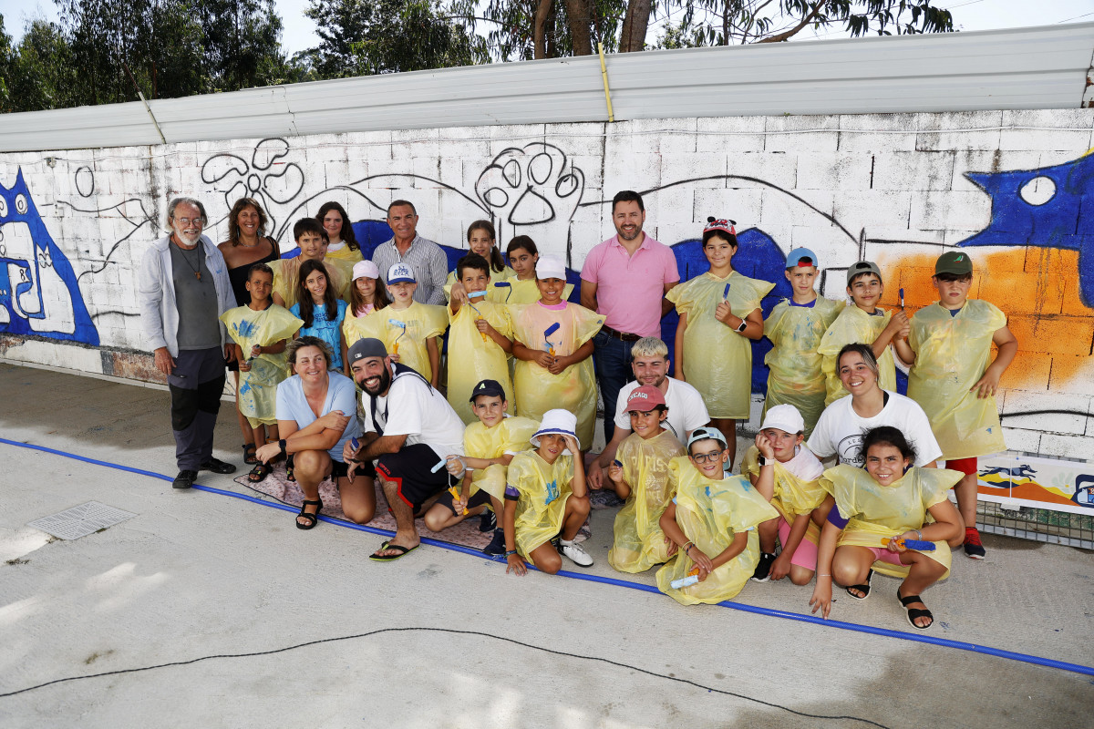 Mural refugio cambados niños