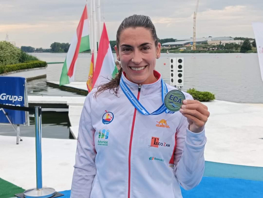 Tania Álvarez, subcampeona de Europa, redondea el gran día del piragüismo grovense en Polonia