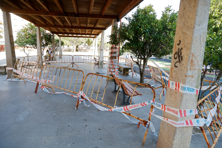 El Concello de Vilagarcía contrata la restauración de la pérgola del parque de A Xunqueira