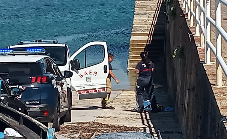 Hallado el cadáver de un hombre de 44 años flotando en aguas del entorno del muelle de Castiñeiras