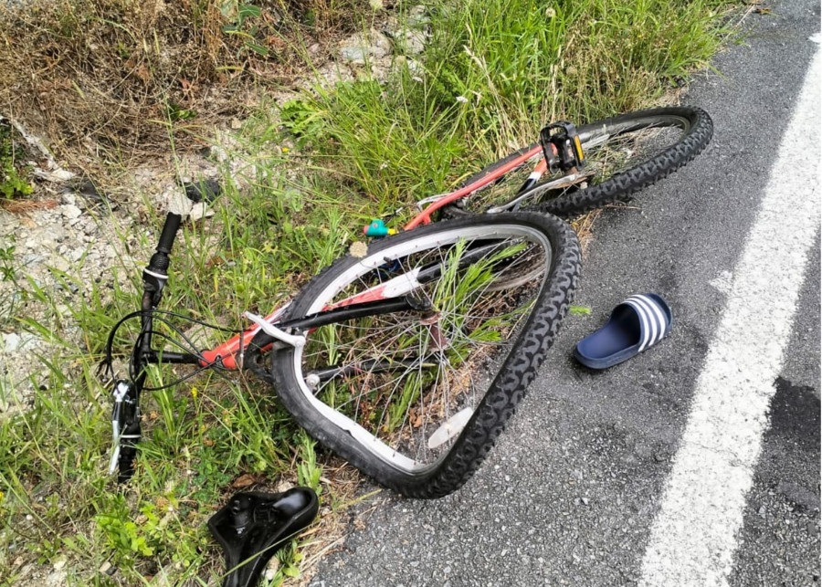 Un menor resulta herido en un accidente entre un coche y un ciclista en Vilanova