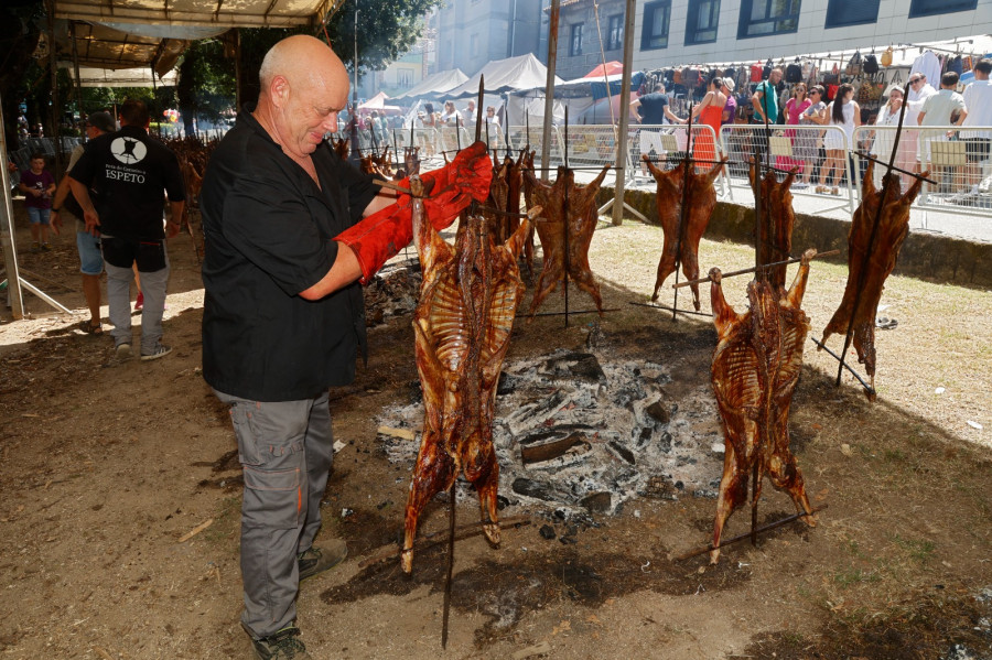 Moraña supera las 20.000 personas en La LV Festa do Carneiro ao Espeto, una cifra récord