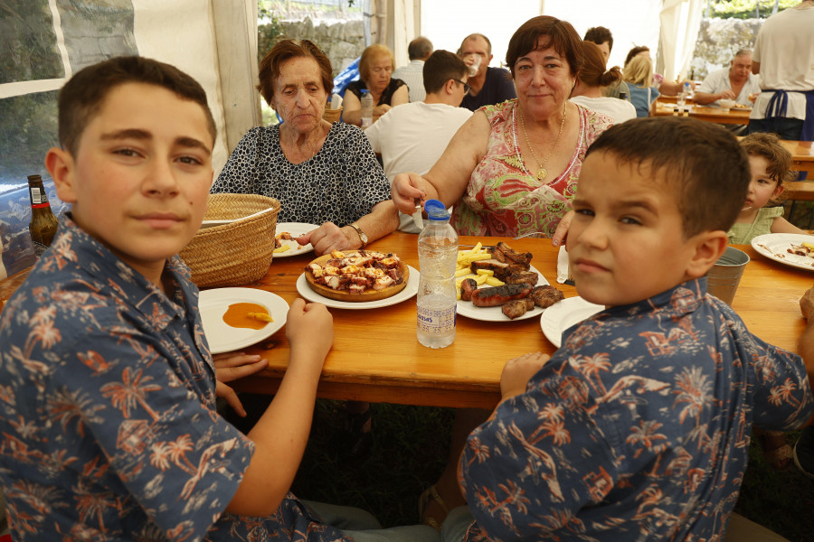 En Santa Marta de Pontearnelas manda la tradición