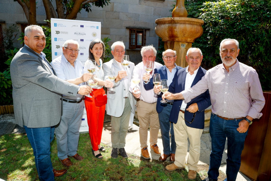 Estos son los nuevos valedores del Capítulo Serenísimo do Albariño, que este año investirá Alfonso Rueda