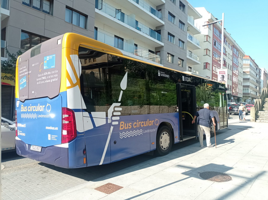 El transporte público en Sanxenxo suma más de 14.000 viajeros y apuesta por continuar