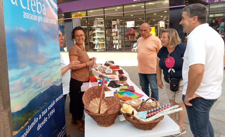 A Creba asombra con su mercadillo solidario en Ribeira