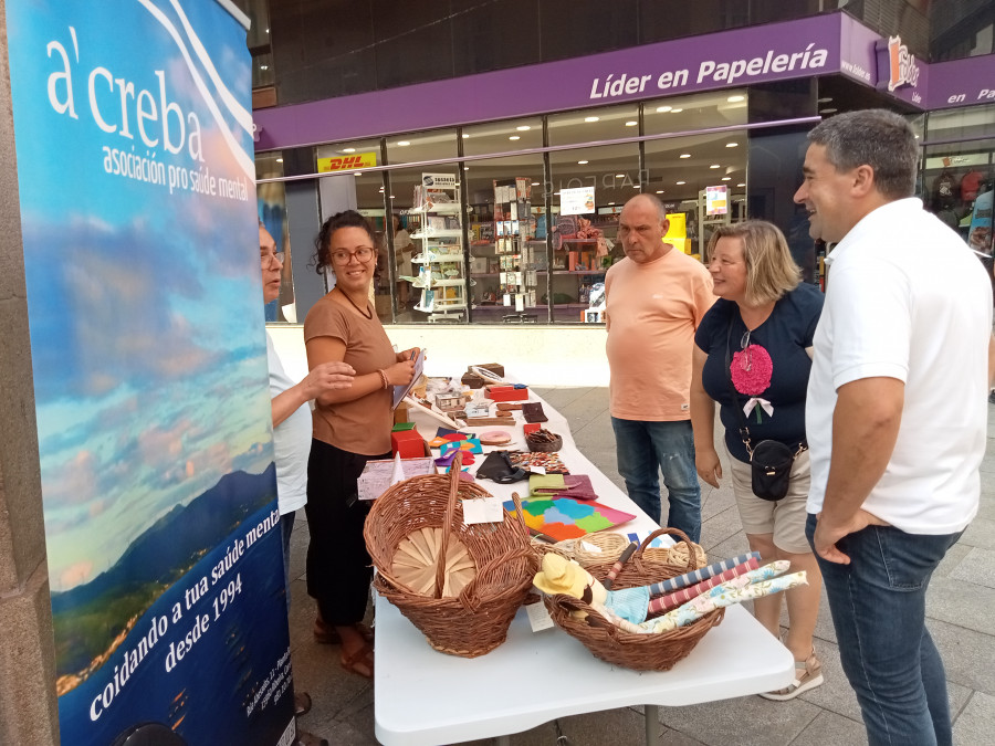 A Creba asombra con su mercadillo solidario en Ribeira