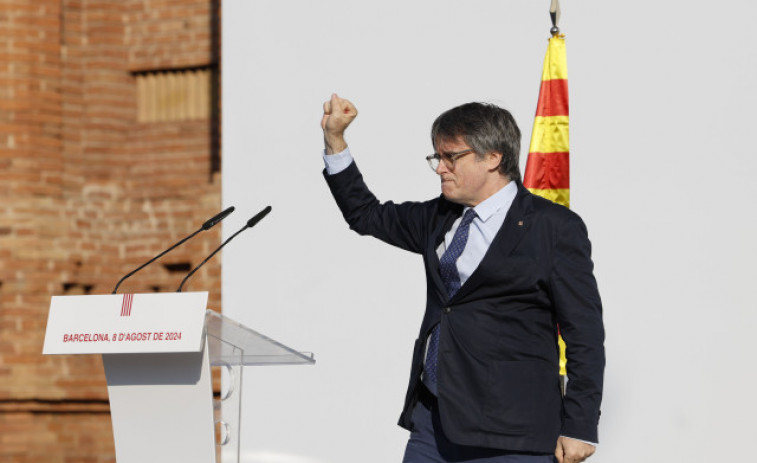 Puigdemont vuelve a España y los Mossos activan el dispositivo 