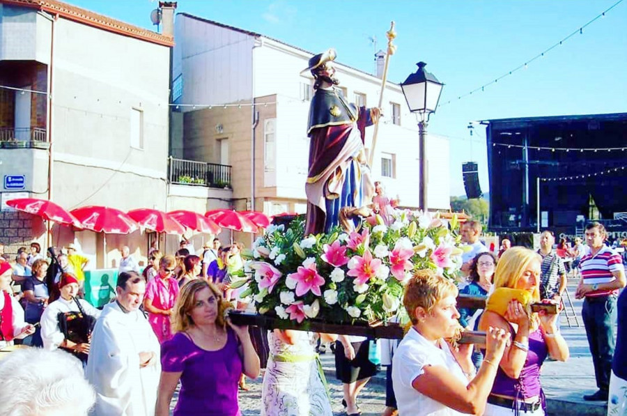 Las orquestas París de Noia, Marbella, Origen o Unión y Fuerza animarán el San Roque de Porto