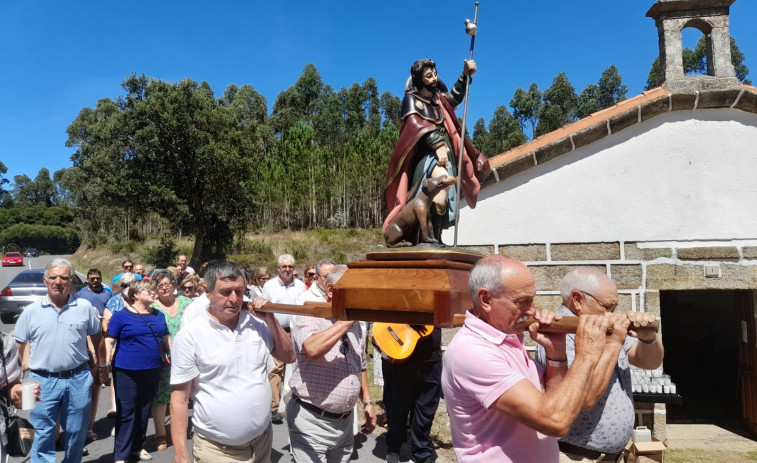 Una comisión trata de darle realce a la fiesta de San Roque da Granxa, en Carreira, con una romería