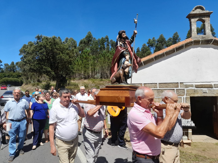 Una comisión trata de darle realce a la fiesta de San Roque da Granxa, en Carreira, con una romería