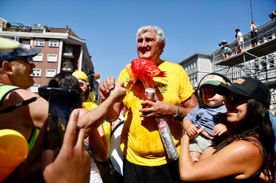 Fernando Romay dio el pregón que marcó el inicio de la gran fiesta