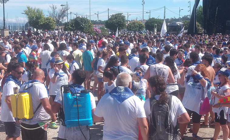 A Pobra se mojó en el desmadre de fiesta de agua de los Sanjuerguines