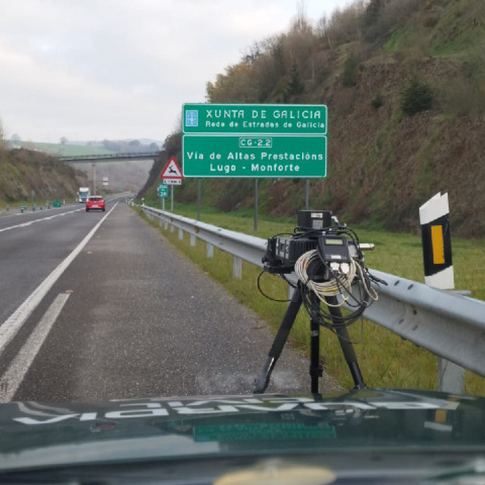 Pillan en Vilagarcía a un conductor de Ribeira que circulaba a 184 por hora en un tramo limitado a 90