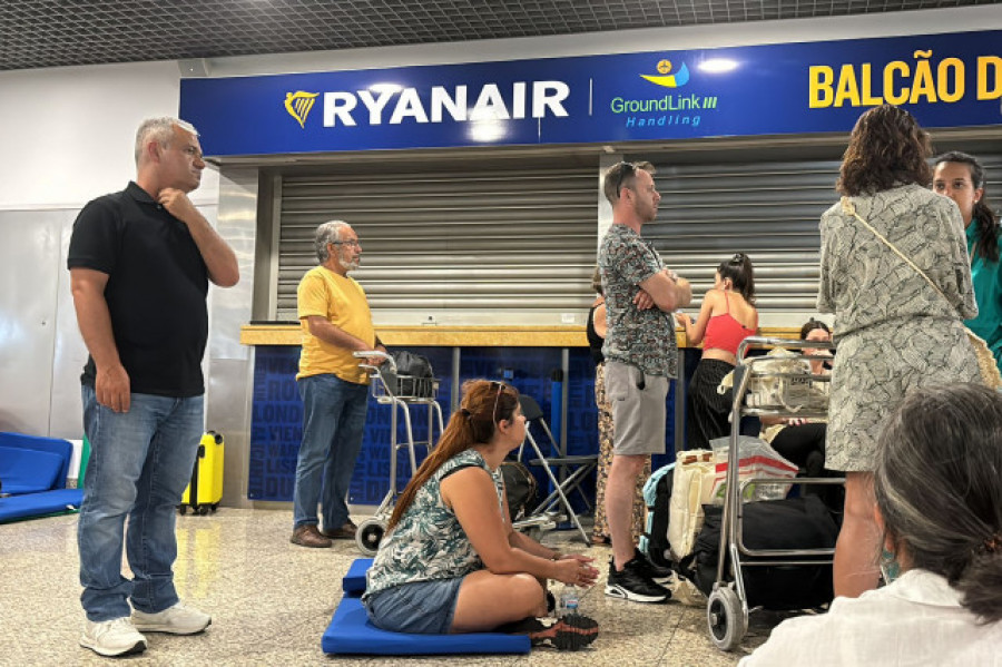 El caos continúa en el aeropuerto de Madeira con españoles atrapados desde el 15 de agosto