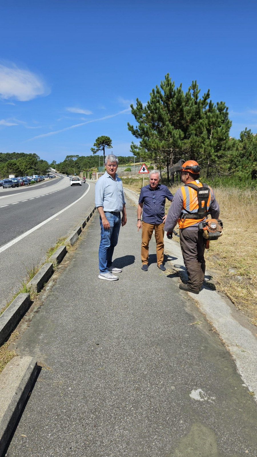 Cacabelos reconoce retraso en las labores de desbroce que comenzaron esta semana