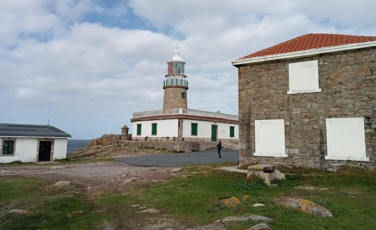 Adjudican con una rebaja del 20% el contrato para humanizar el entorno del Faro de Corrubedo