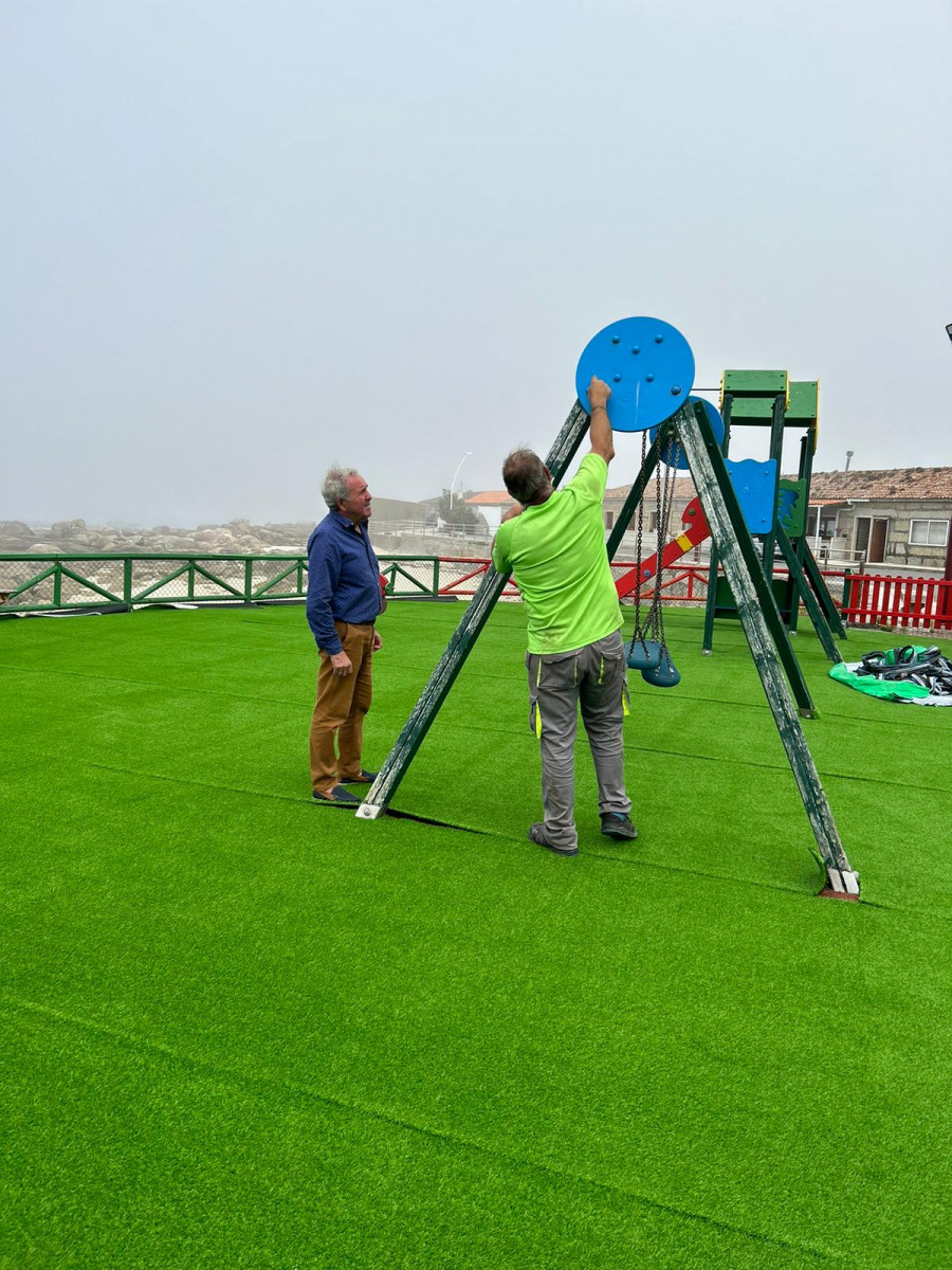 O Grove comienza un plan para acondicionar todos sus parques infantiles